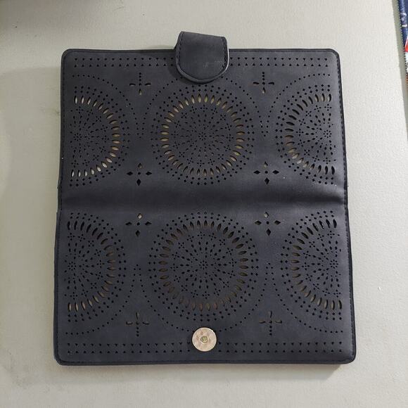 Violet Ray Black Vegan Suede Leather Tooled Medallion Large Wallet - Picture 6 of 6